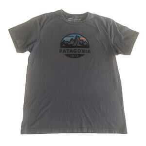 Patagonia Blue Fitz Roy Scope Logo Graphic T-shirt Slim Fit Organic Size Medium